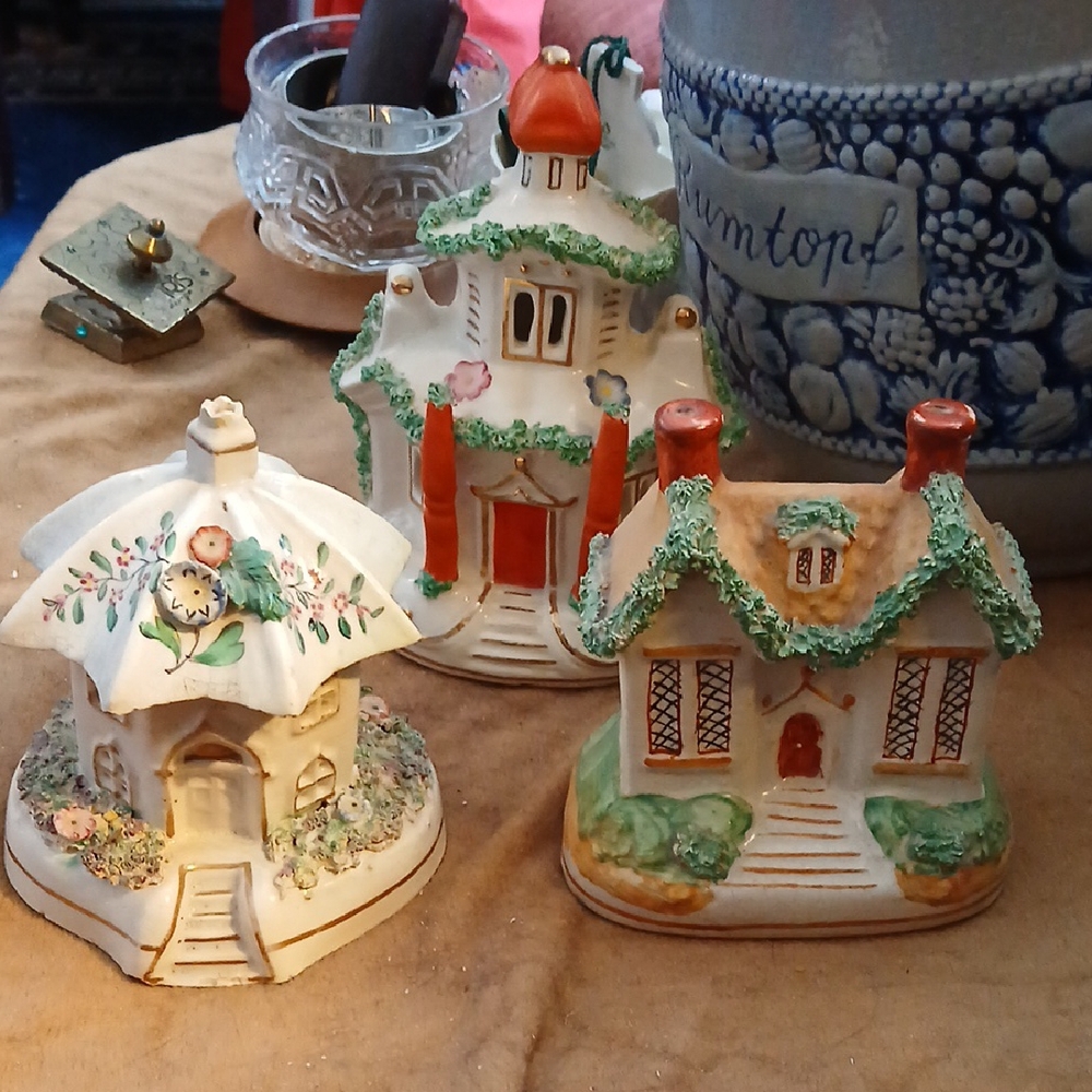 Charming Staffordshire 1800s  Cottage Figurines